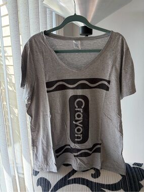 Graphic Tee - Women's Gray Crayon Short Sleeve V-Neck XXL